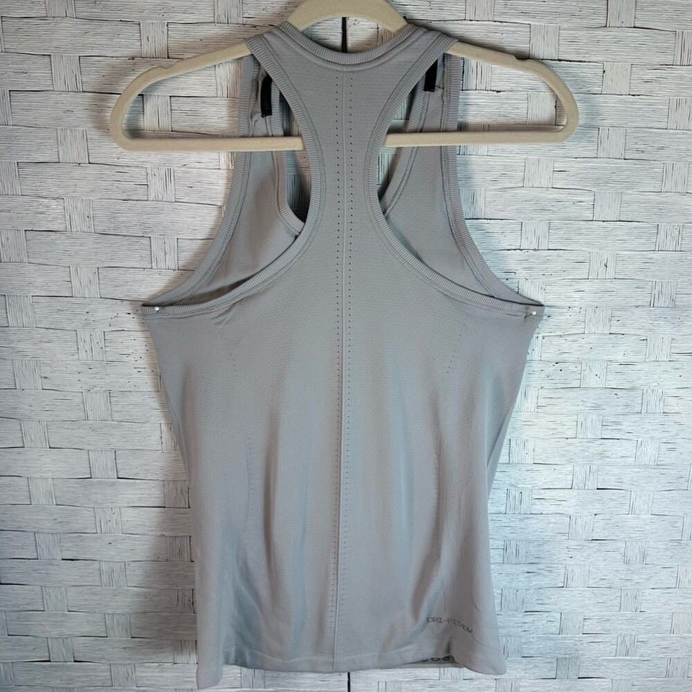 NIKE Tank top razorback dri slim fit light gray activewear athleisure workout - Picture 2 of 9